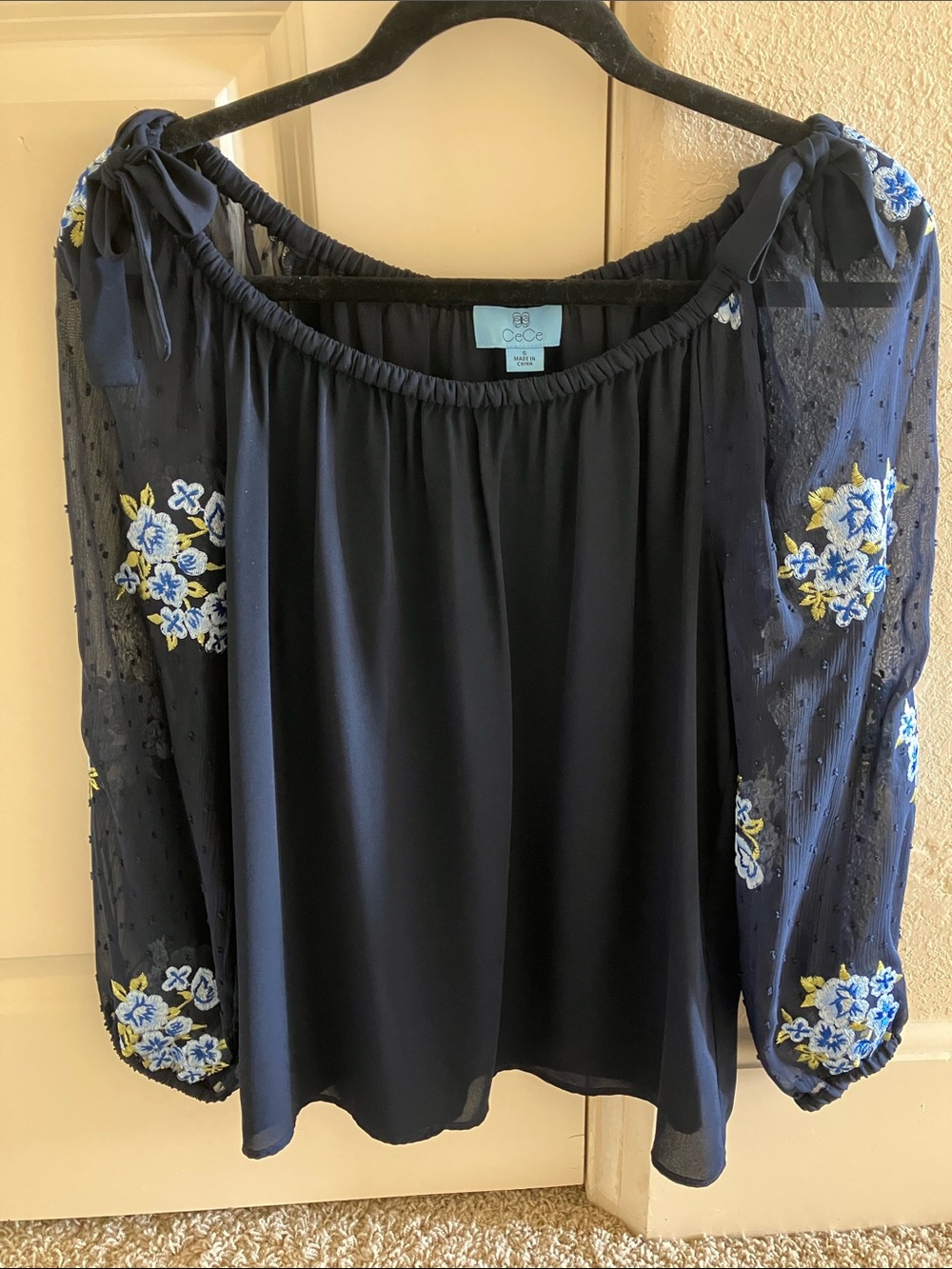 💙CeCe Navy Off-the-Shoulder Blouse with Blue and Green Floral Embroidery💙